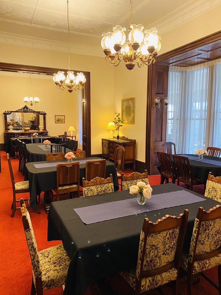 Option to use the formal dining area.