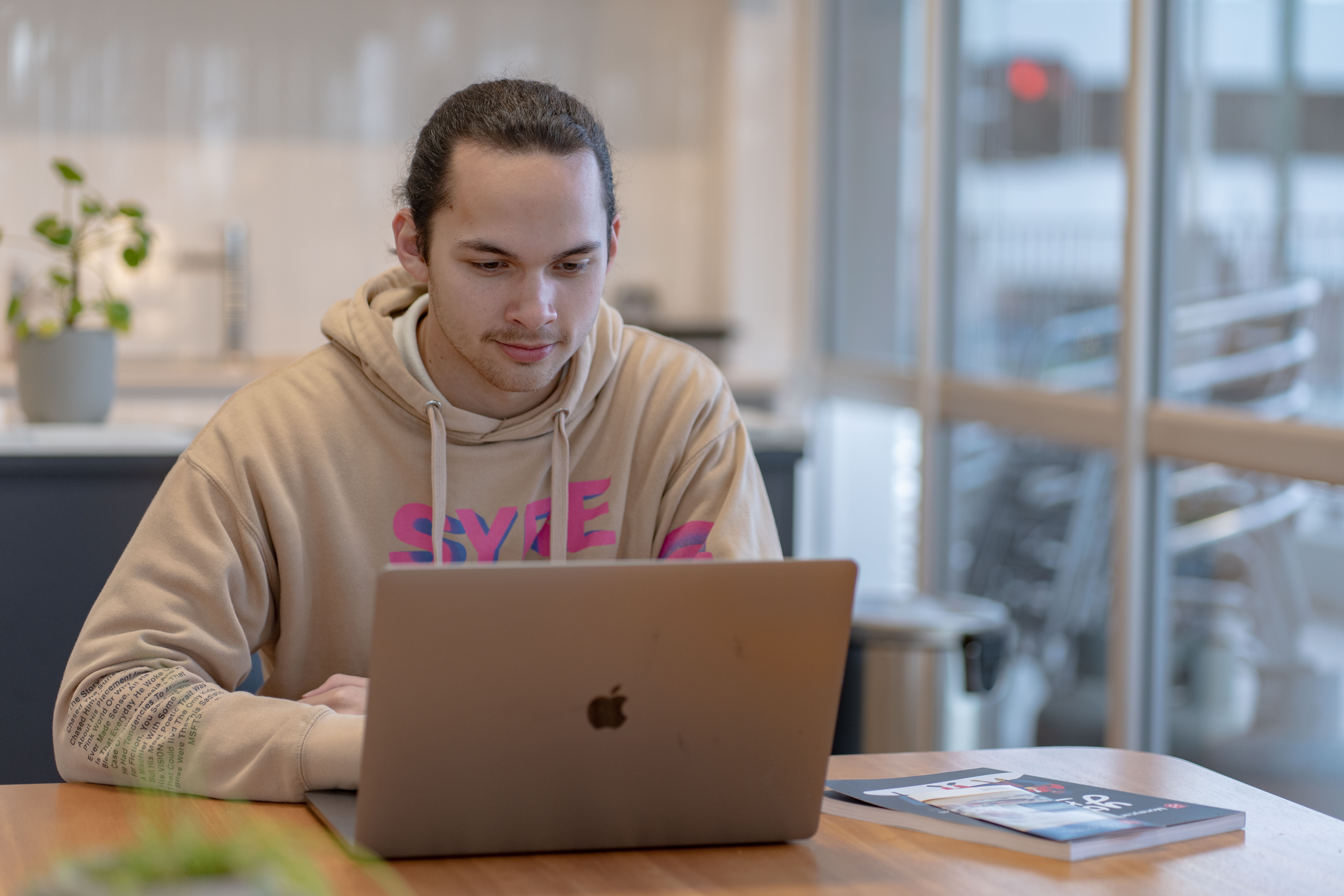 Stay connected&nbsp;