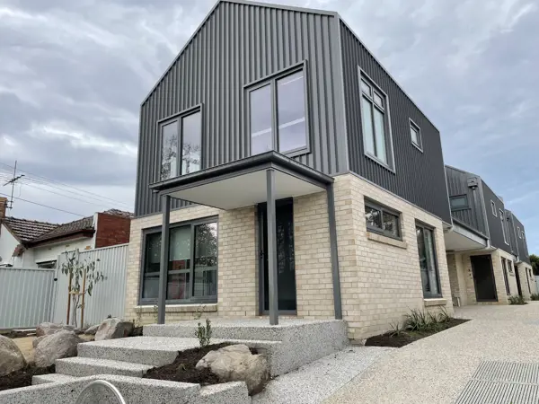 Munro housing front view
