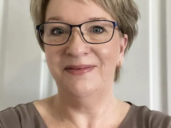 Photo of Sarah Warford